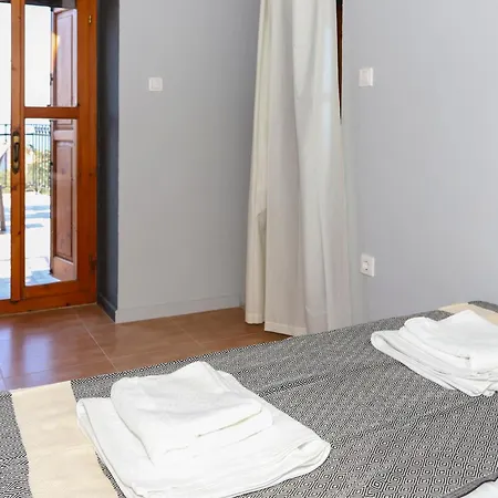 Villa Pnoi *